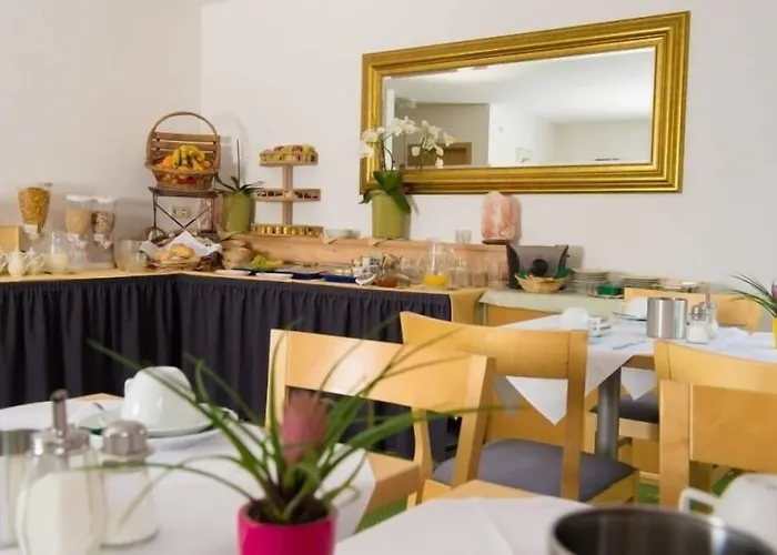 Leo Casa de hóspedes 3*