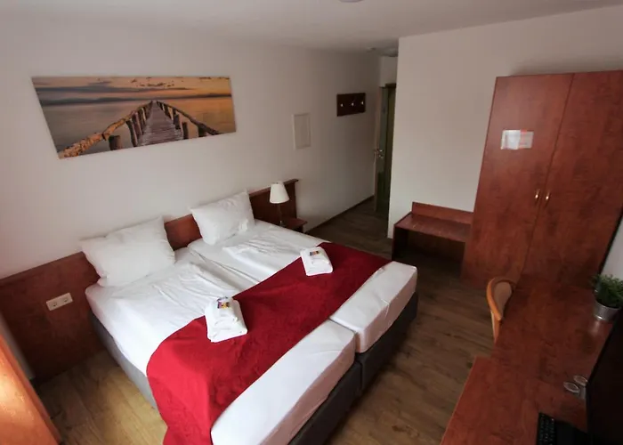 Casa de hóspedes Leo 3*